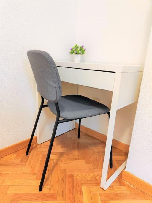 Apartamentos Turisticos Seviro Madrid Exteriör bild